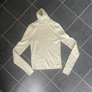 Zara Cream Turtle Neck thermal Knit sweater